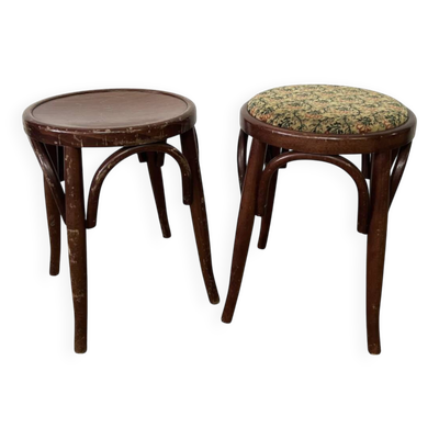 Paire de tabourets bas en bois courbé style ''Thonet'' vintage