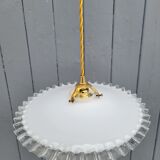 Serrated opaline suspension