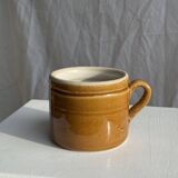 Stoneware mug with handle