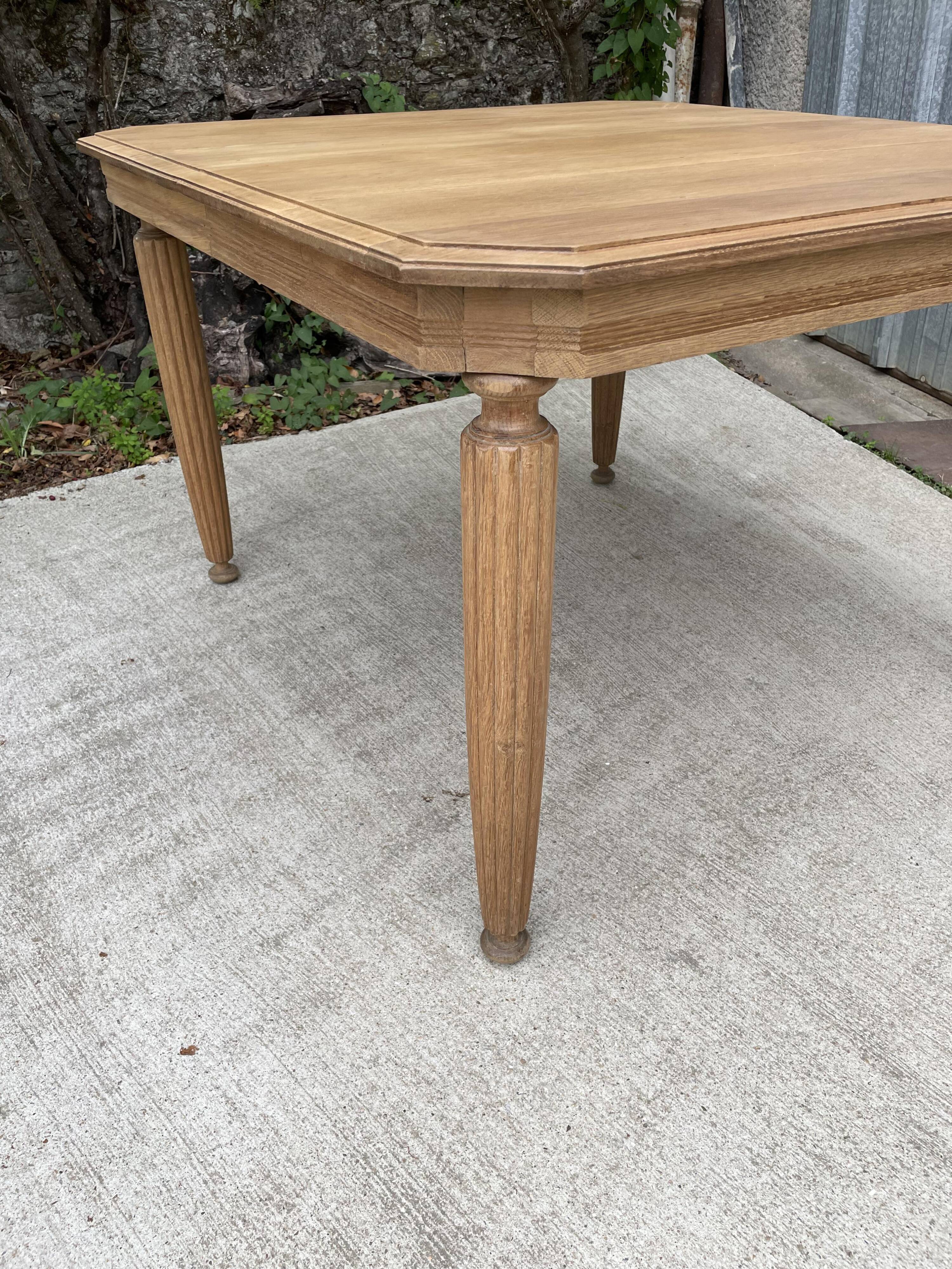 Oak table
