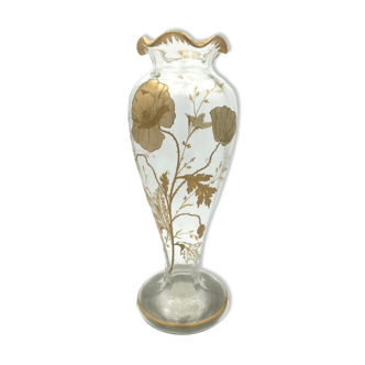 Vase art nouveau avec décor peint de coquelicots et de papillon 1900