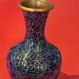 2 vases with floral decoration