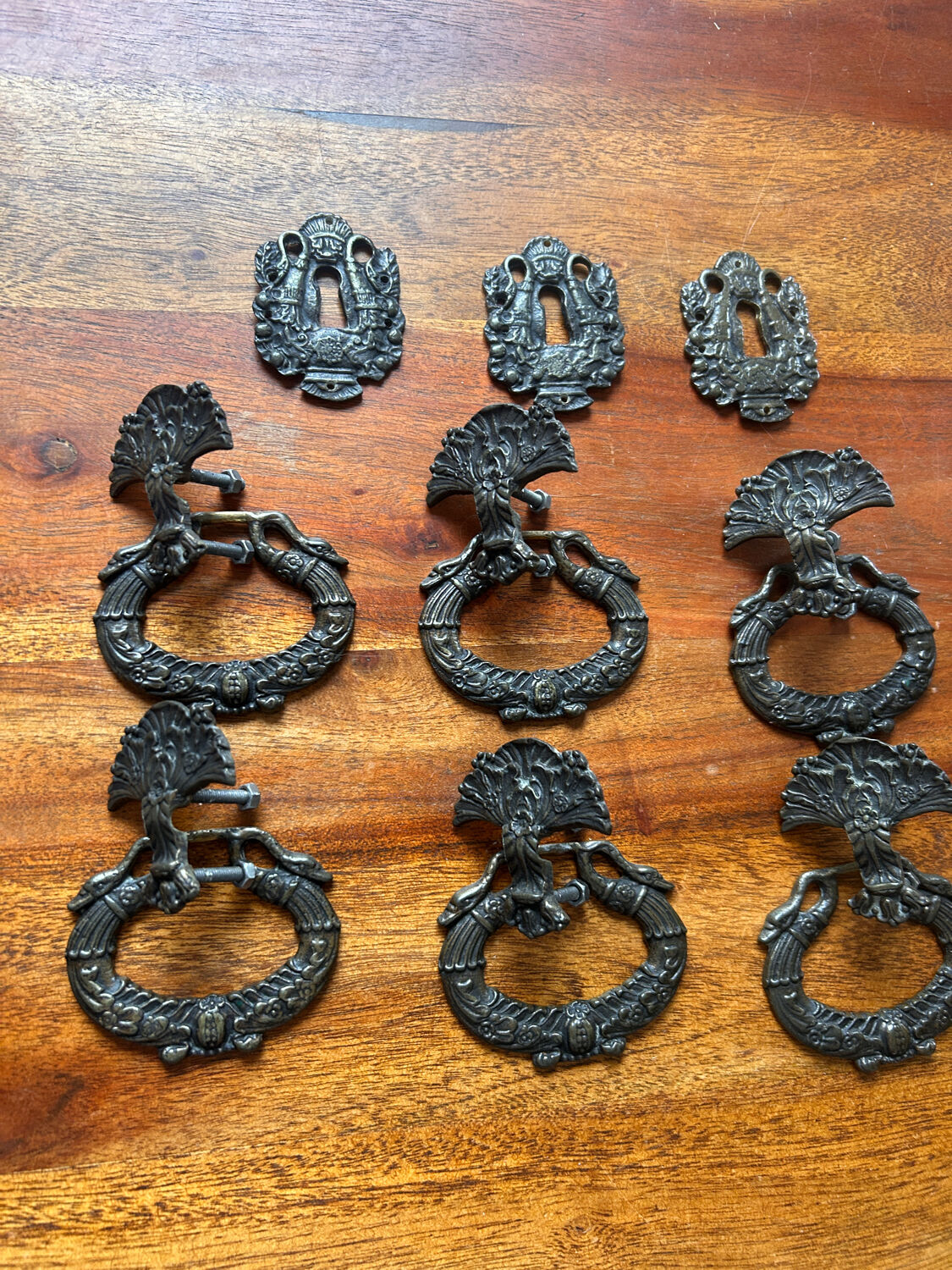 Handles and fittings