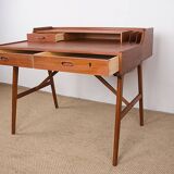 Danish teak desk, model 56, by Arne Wahl Iversen/Vinde Mobelfabrik.