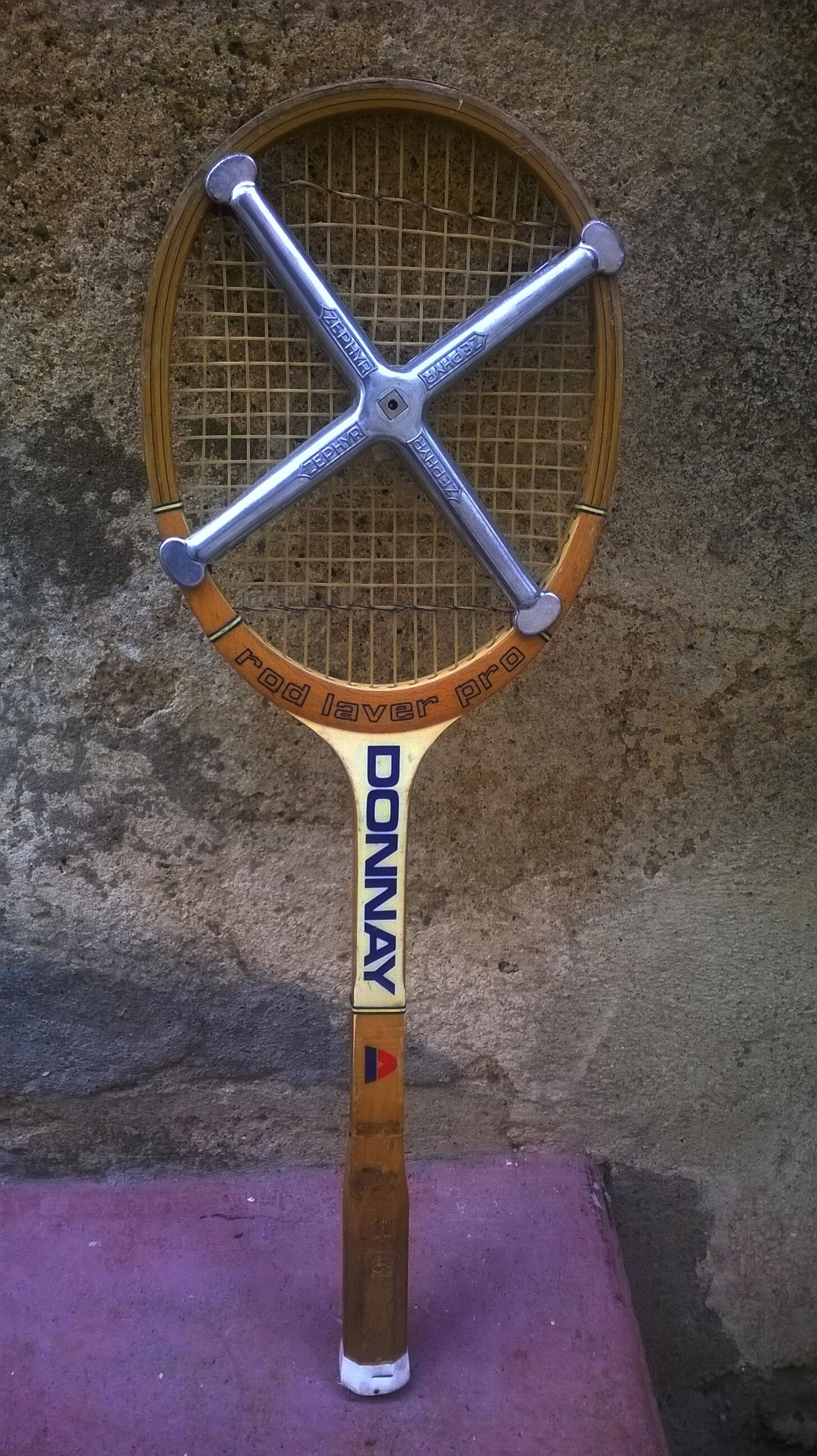 Raquette de tennis vintage