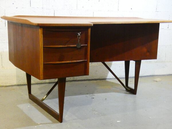 Bureau Boomerang design Peter Lovig Nielsen 1950