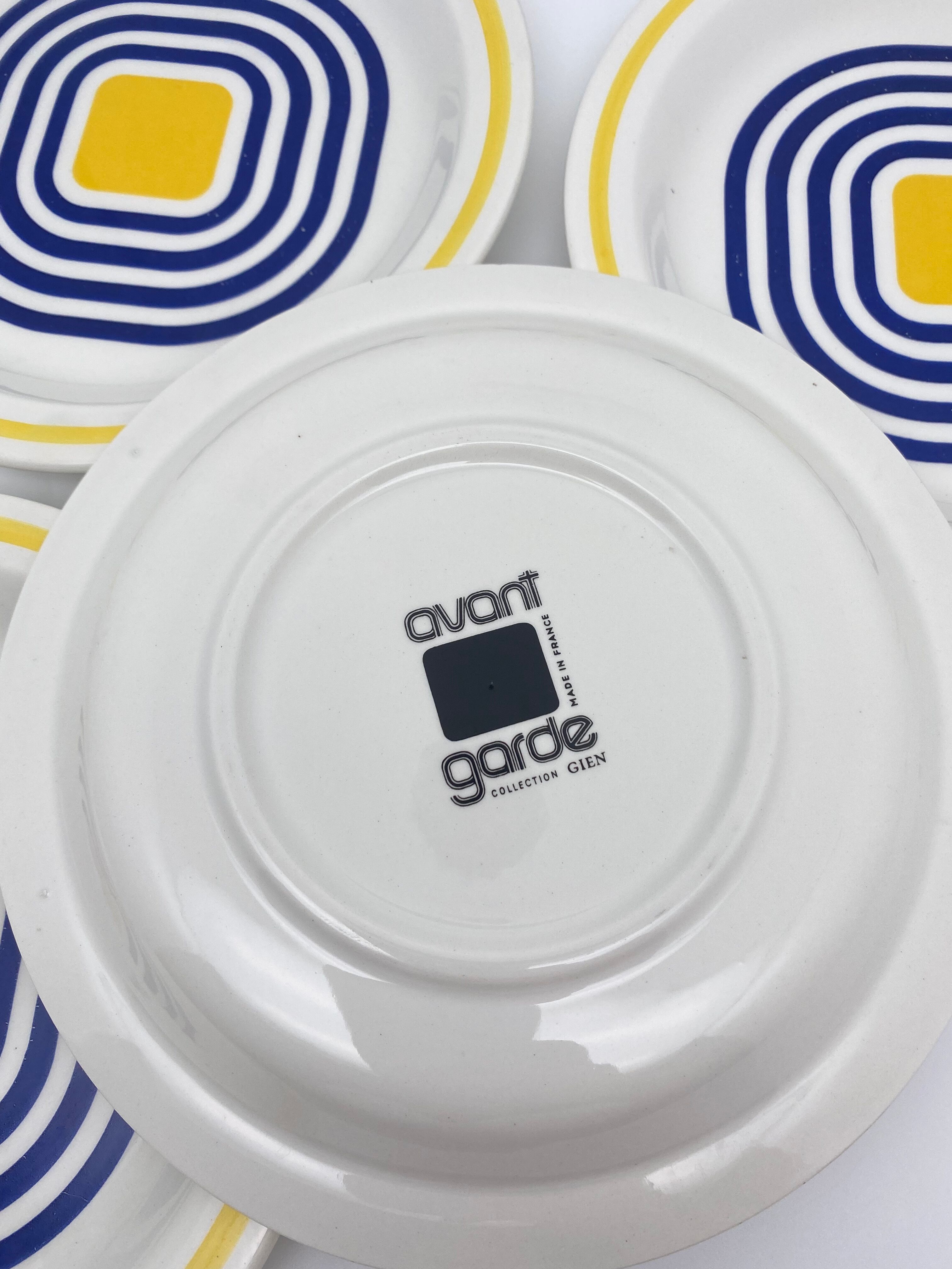 Gien Avant Garde dessert plates