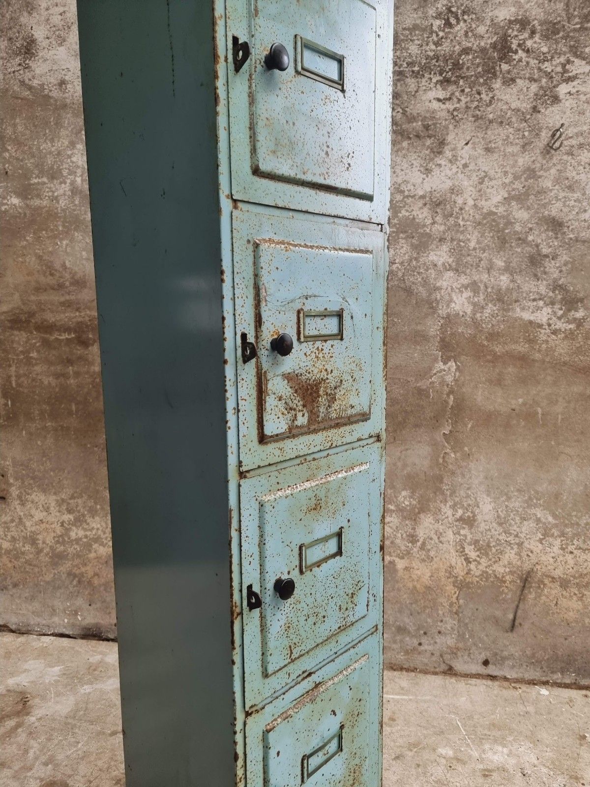 Industrial cabinet locker cabinet Oostwoud vintage blue