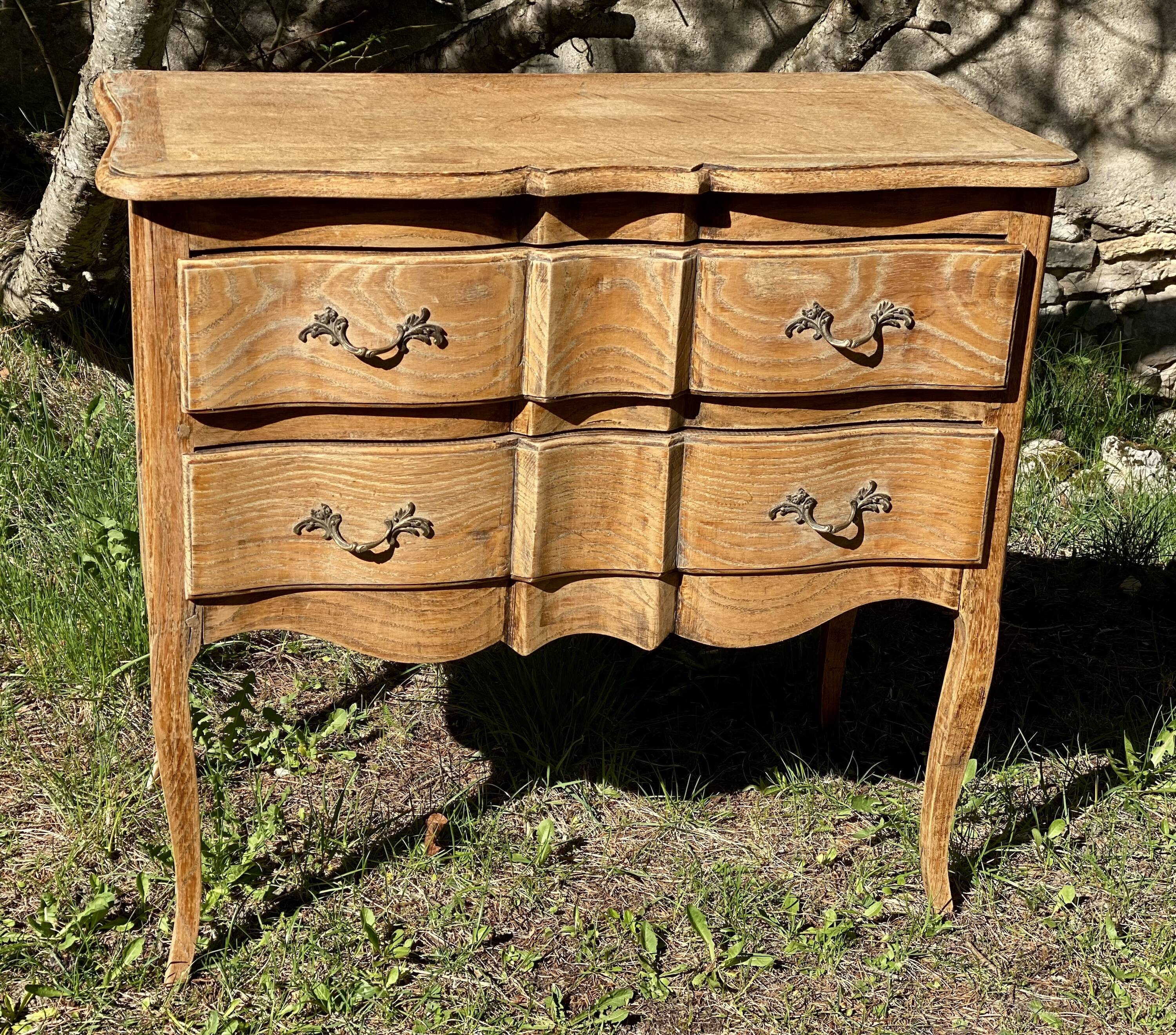 Louis XV style 2-drawer chest of drawers