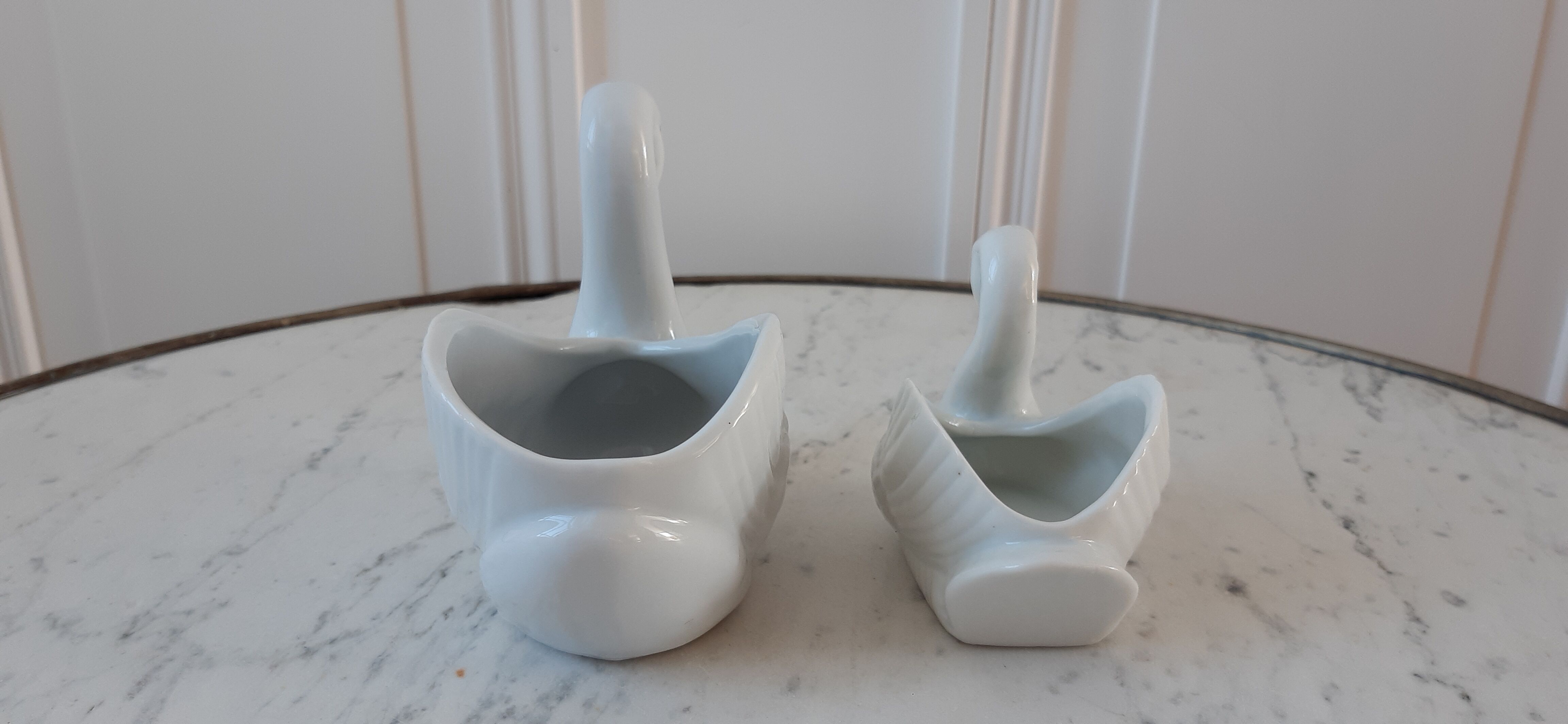 Duo of ceramic swans 50s-60s