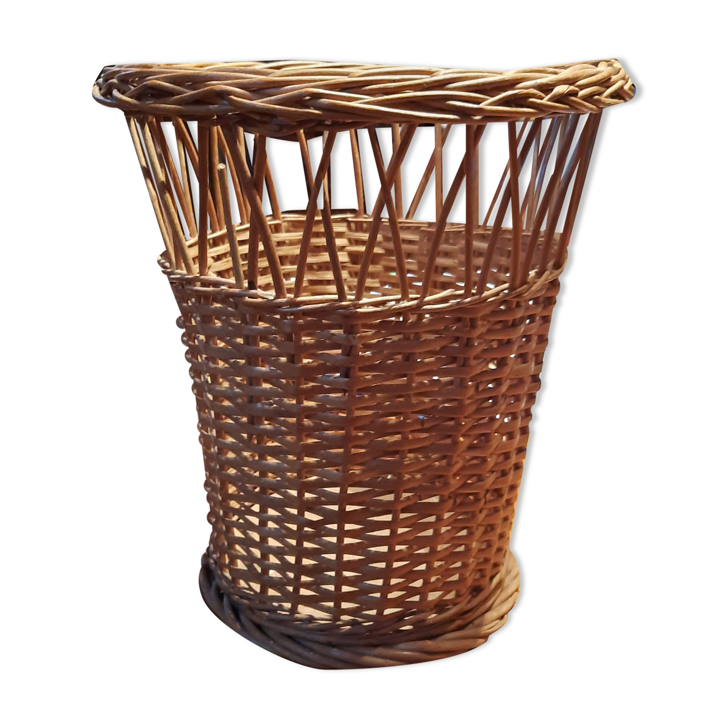 Wicker paper basket