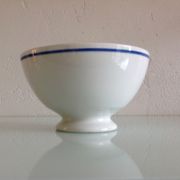 Bol blanc à liseré bleu en porcelaine de Gien