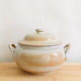 Vintage soup kitchen in Grès du Marais