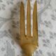 Couverts à salade en corne et métal ciselé années 1920