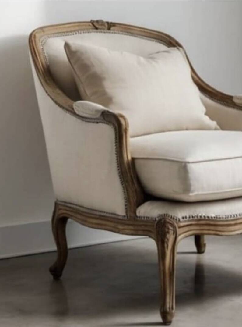 Fauteuil classique en bois massif