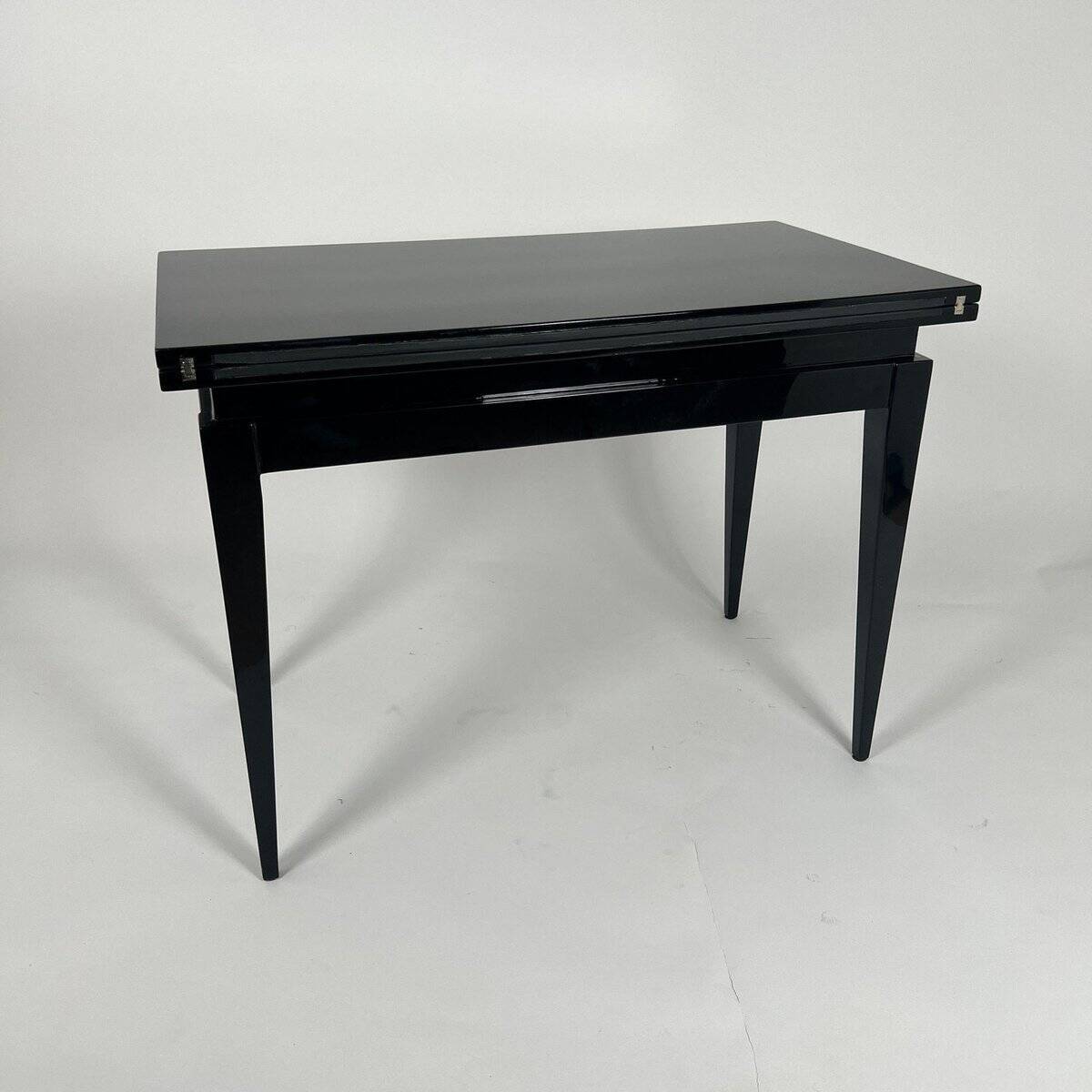 Art Deco Games Table in Black Lacquer, Red and Black Leather, France, 1930s