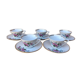 Set de 5 tasses et sous tasses à café en porcelaine fine.