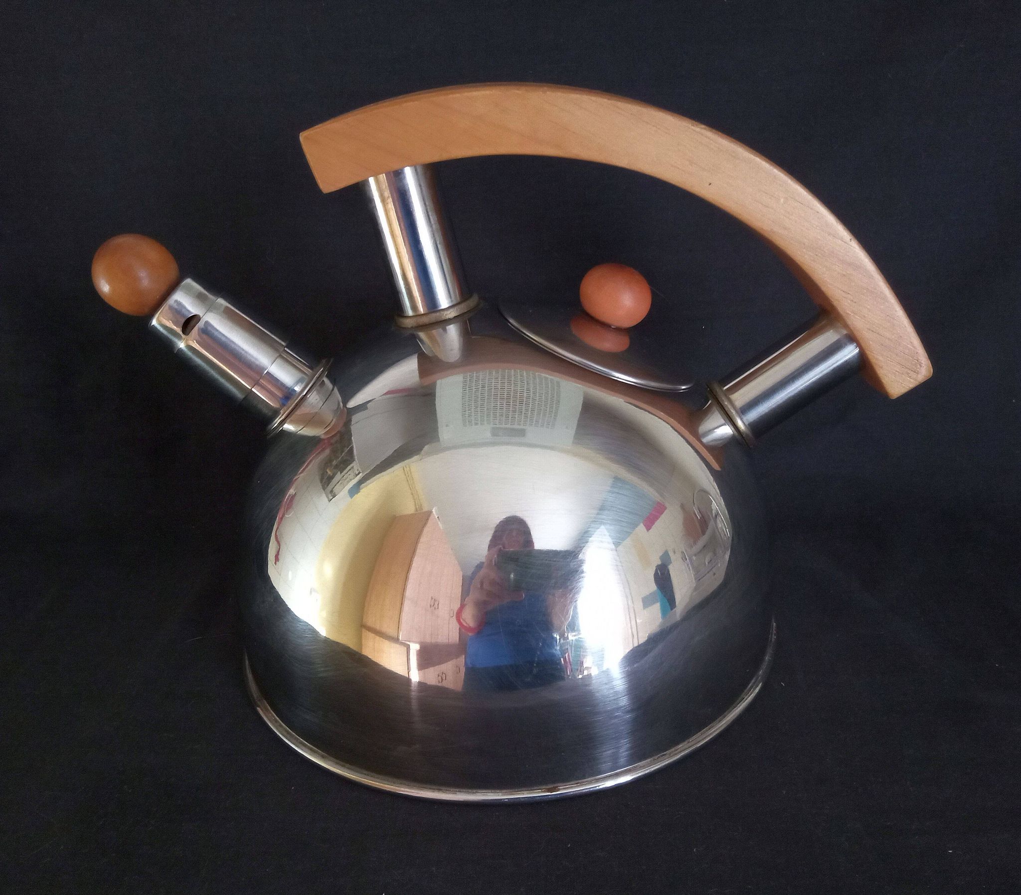 Art Deco manual kettle in stainless steel and wood, cap. 2L, 1930s