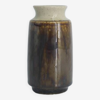 Mid-Century Scandinavian Modern Collectible Small Glazed Stoneware Vase No. 5 by Gunnar Borg