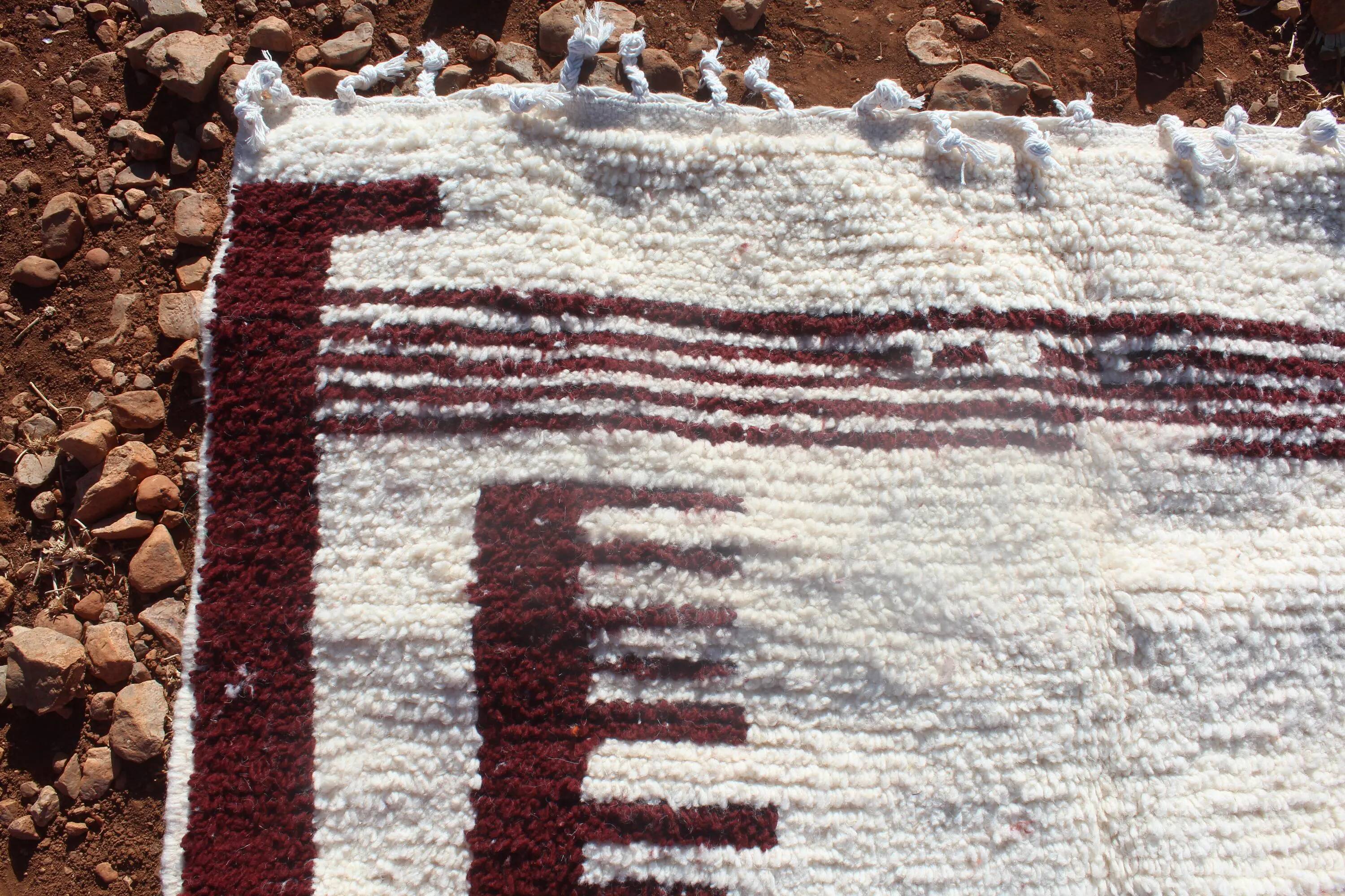 Handmade Berber rug in pure wool 3x2 m