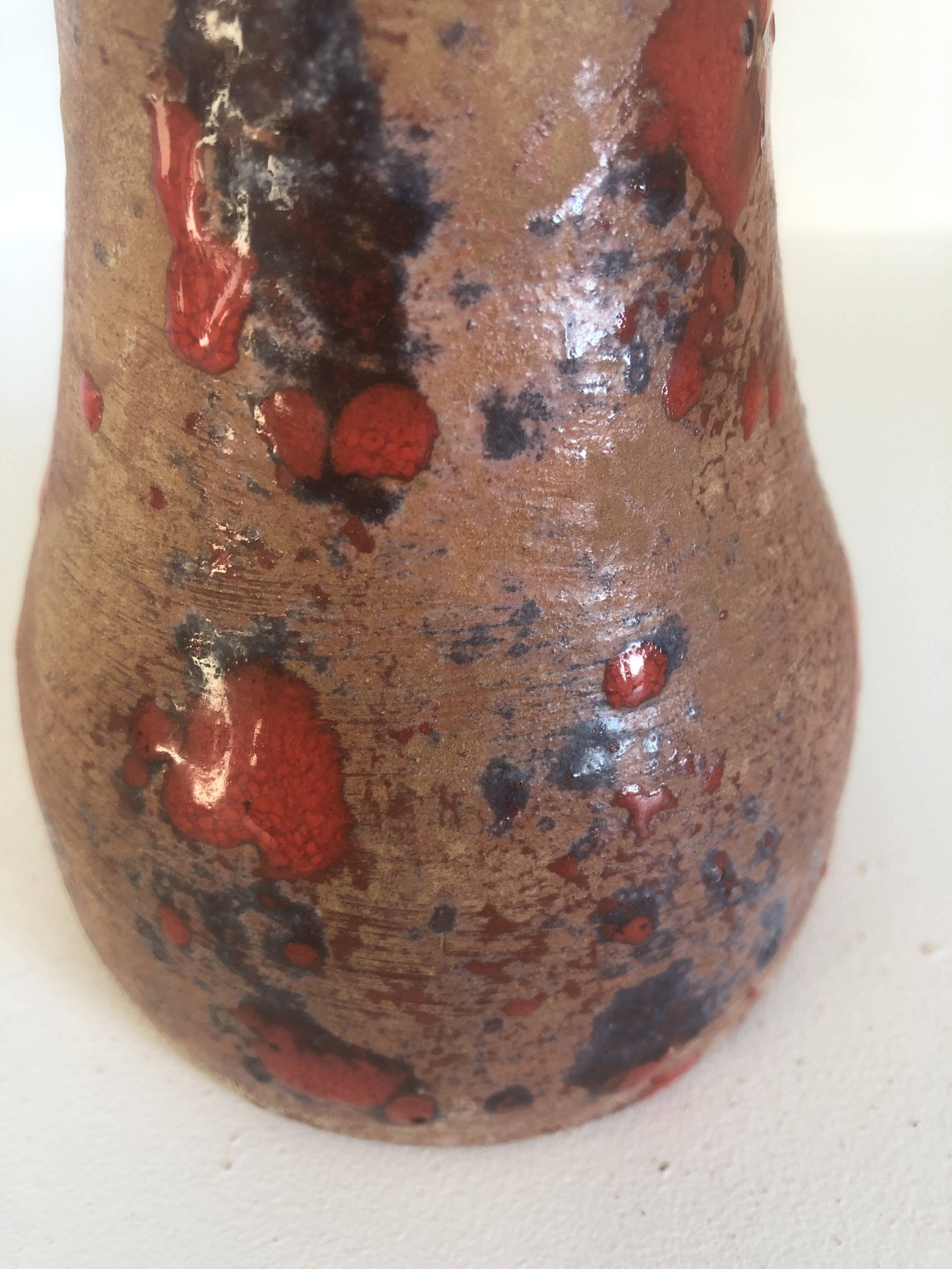 Brutalist vase with dripping decoration