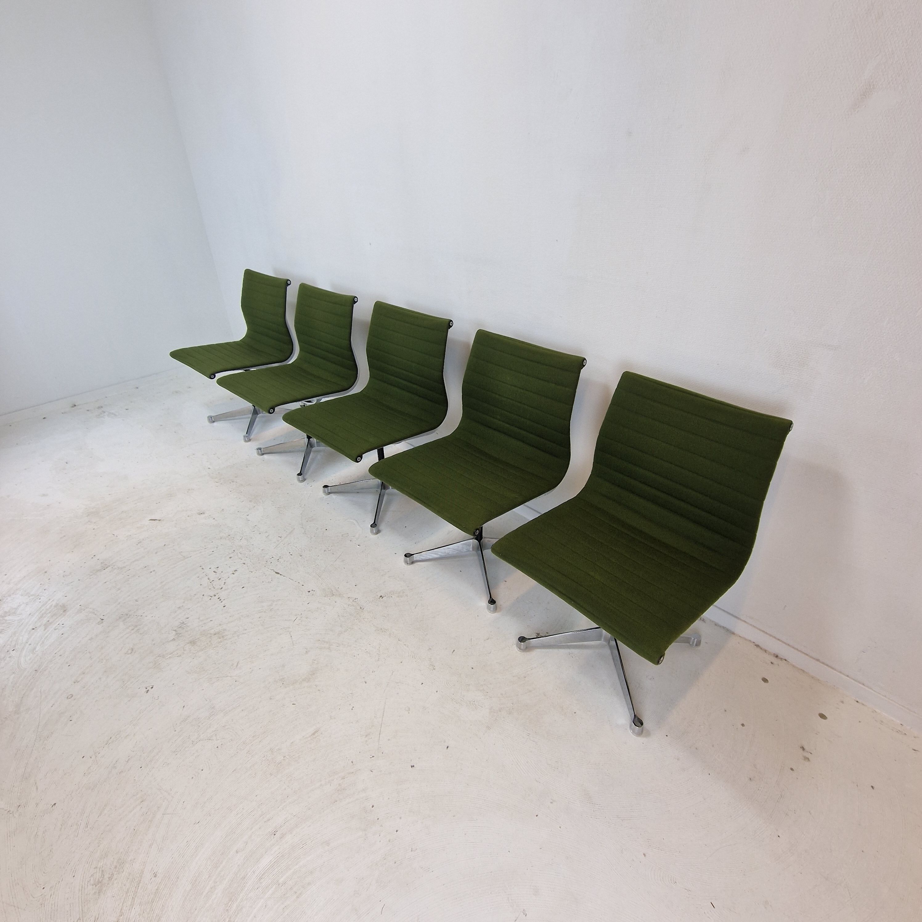 Set of 5 Model EA 105 Chairs by Eames for Herman Miller, 1970's