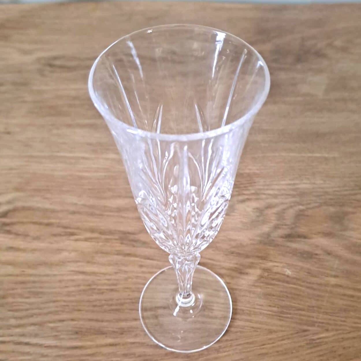 8 crystal champagne flutes