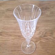 8 flûtes à champagne en cristal