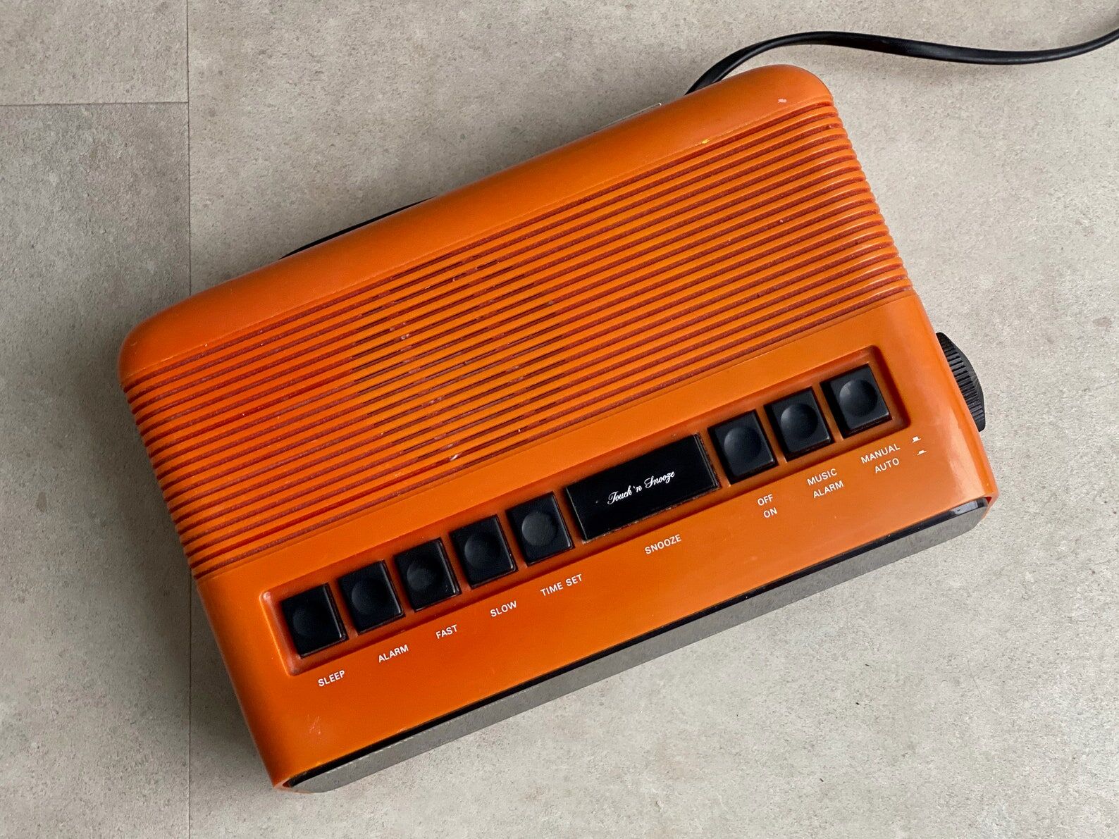 Orange space age gold star rk-306 alarm radio clock