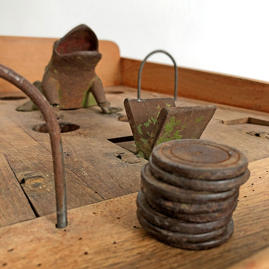 30's vintage frog game