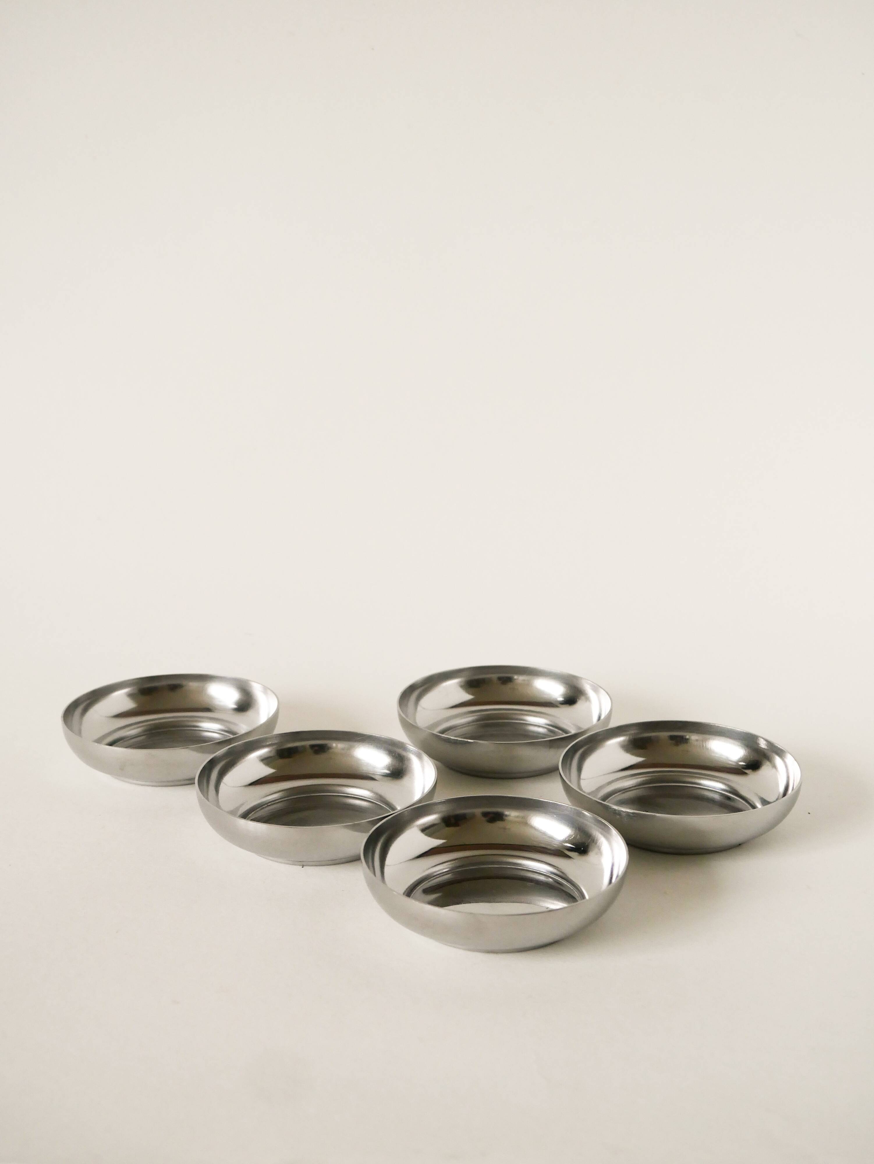 ensemble de 5 coupelles en inox, Design, 1970