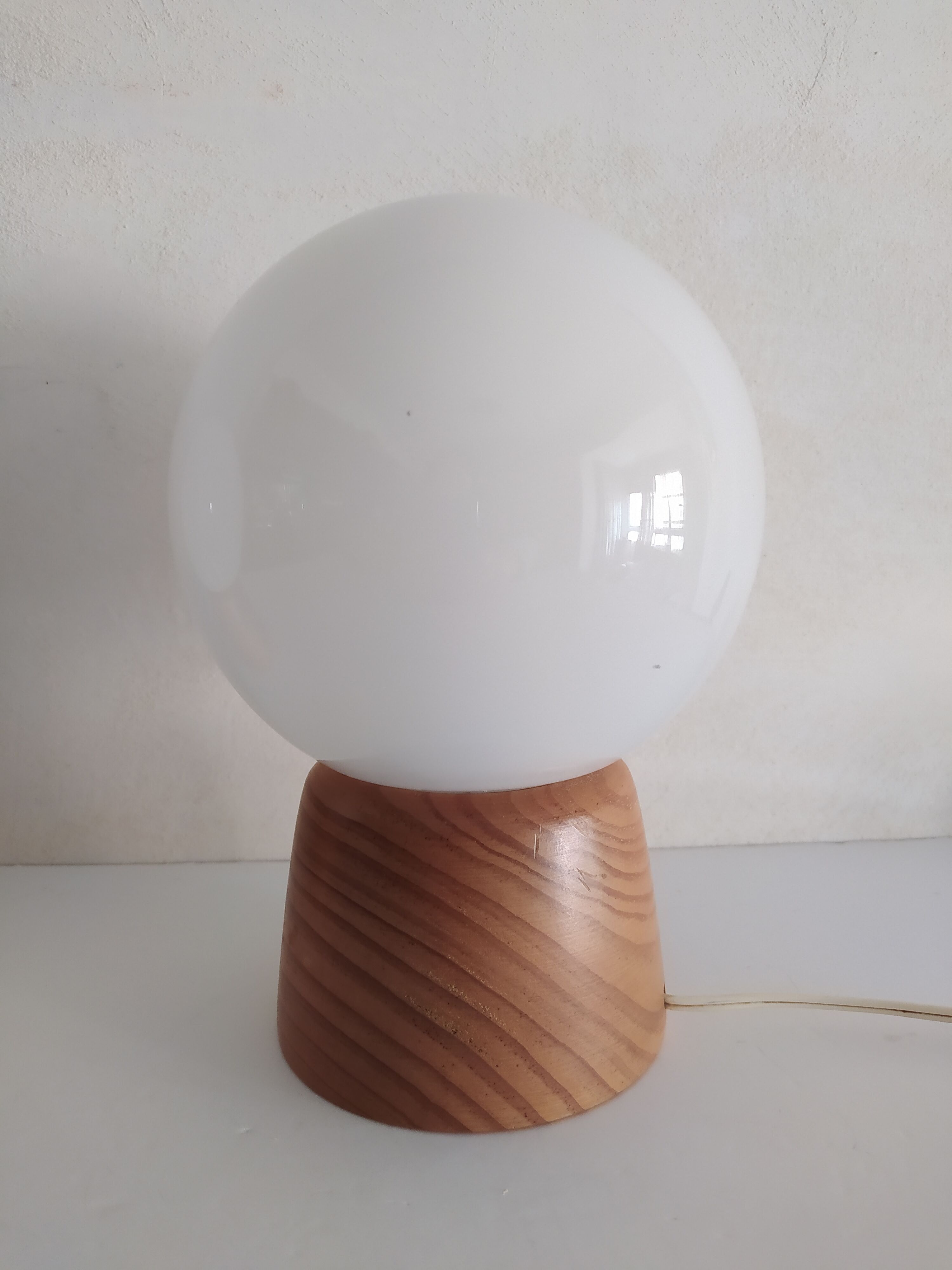Pair of vintage bedside lamps