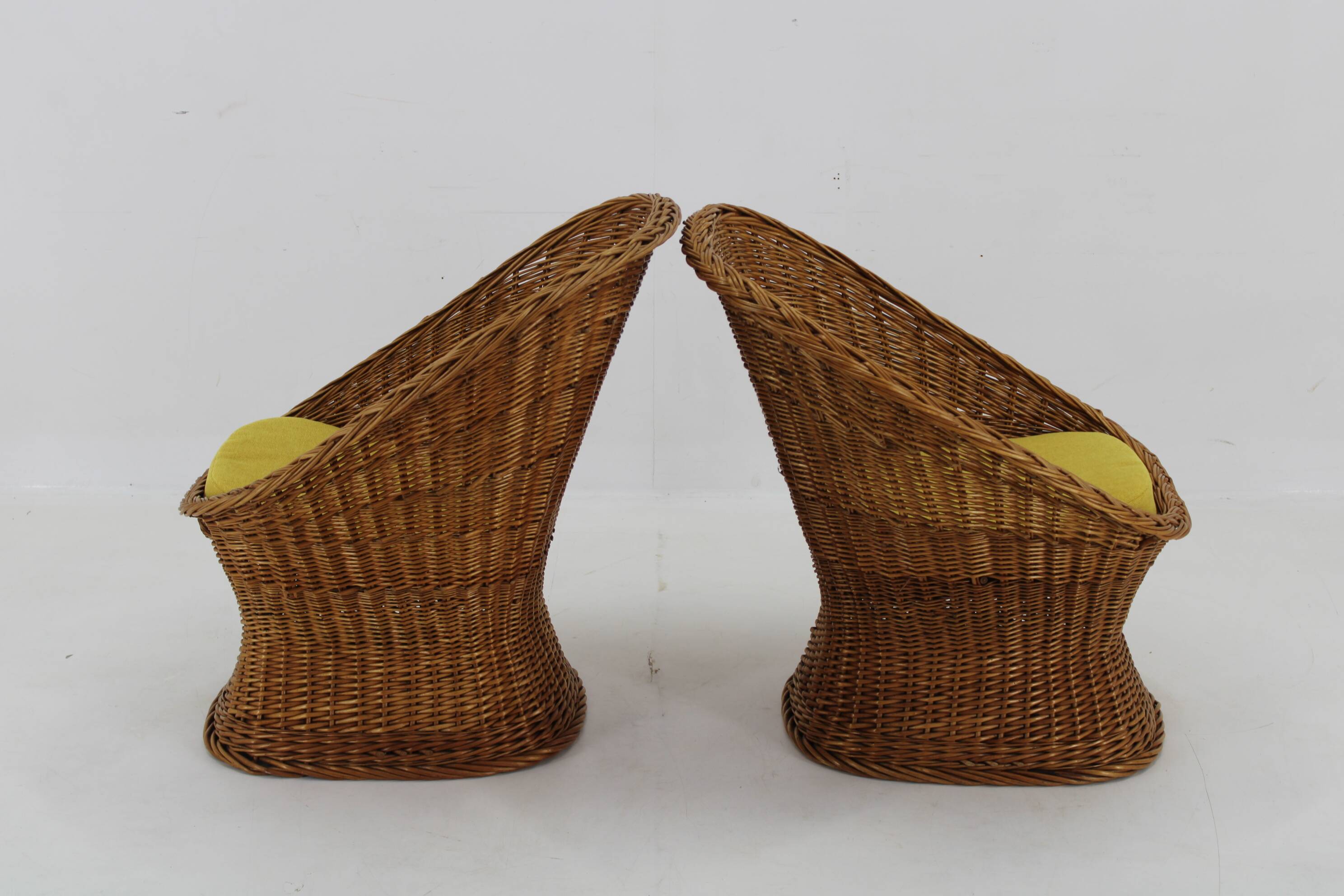 1960s Pair of Rattan Lounge Chairs , Italy
