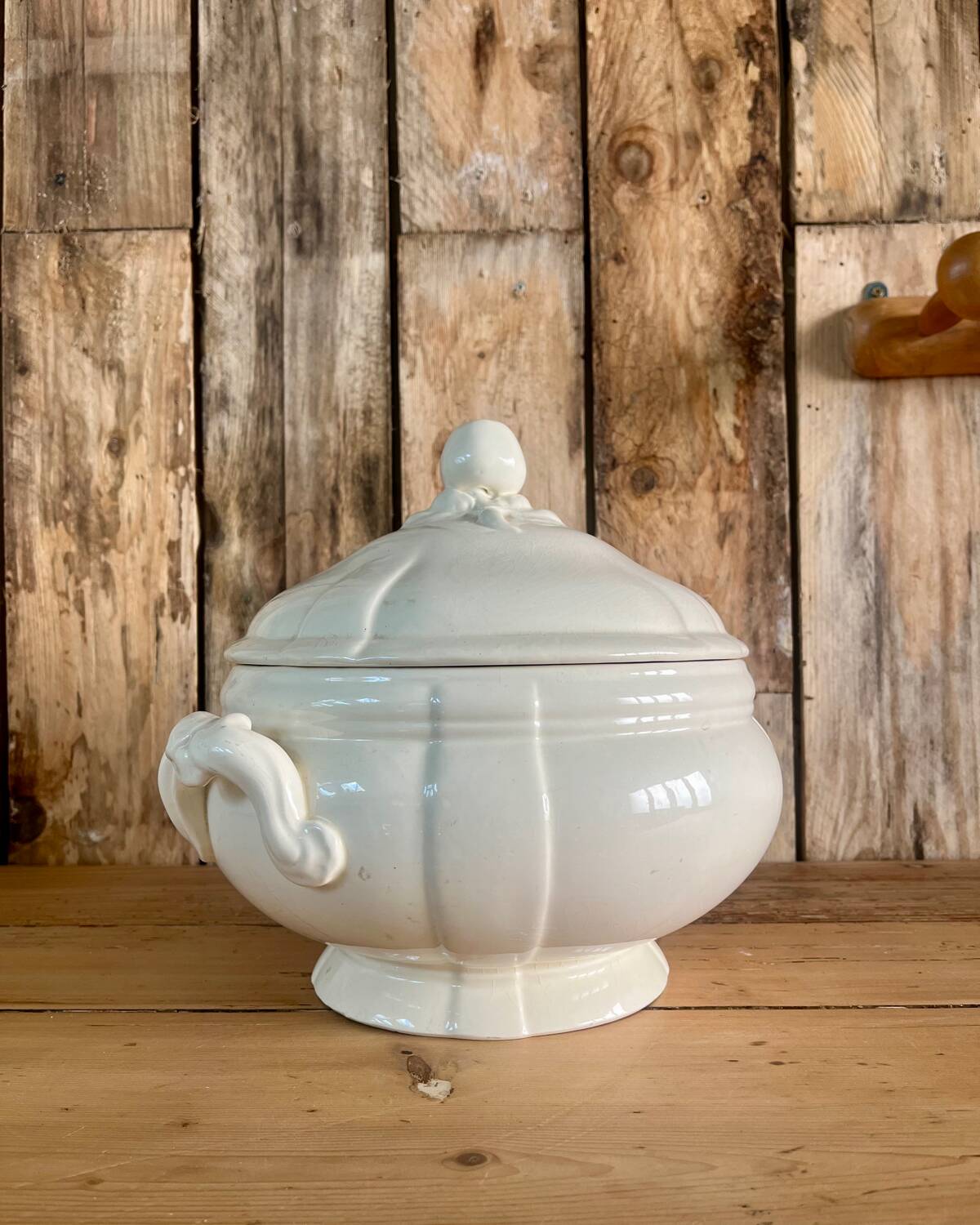 White iron earth soup tureen Sarreguemines