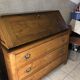 Commode, secrétaire en bois massif
