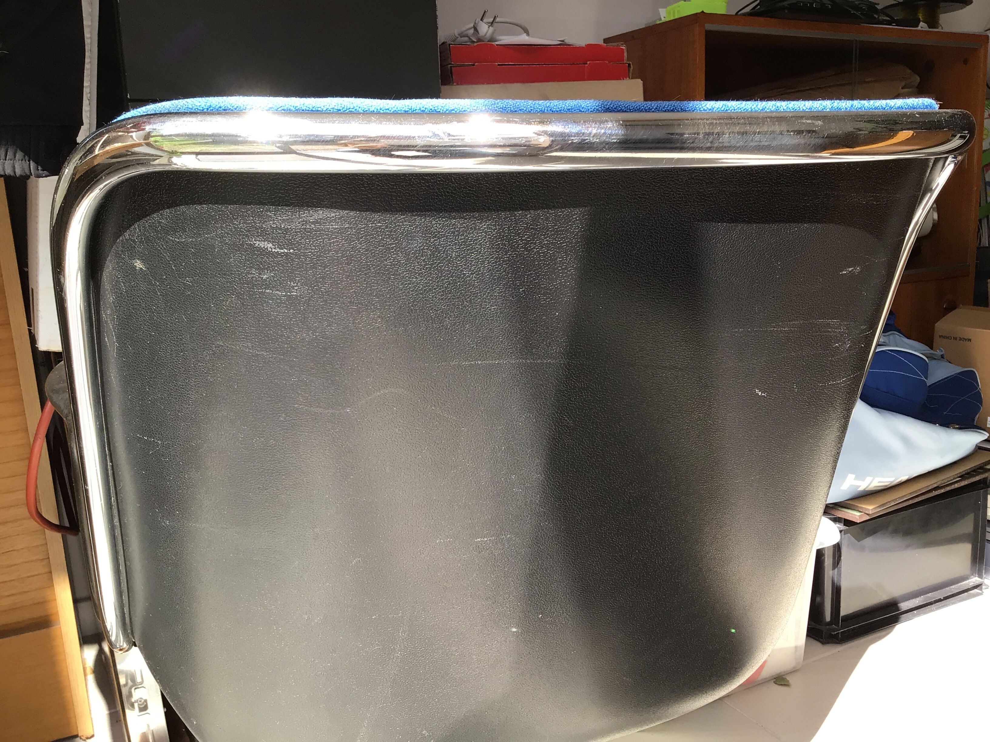 Charles Pollock design executive chair (2 available)