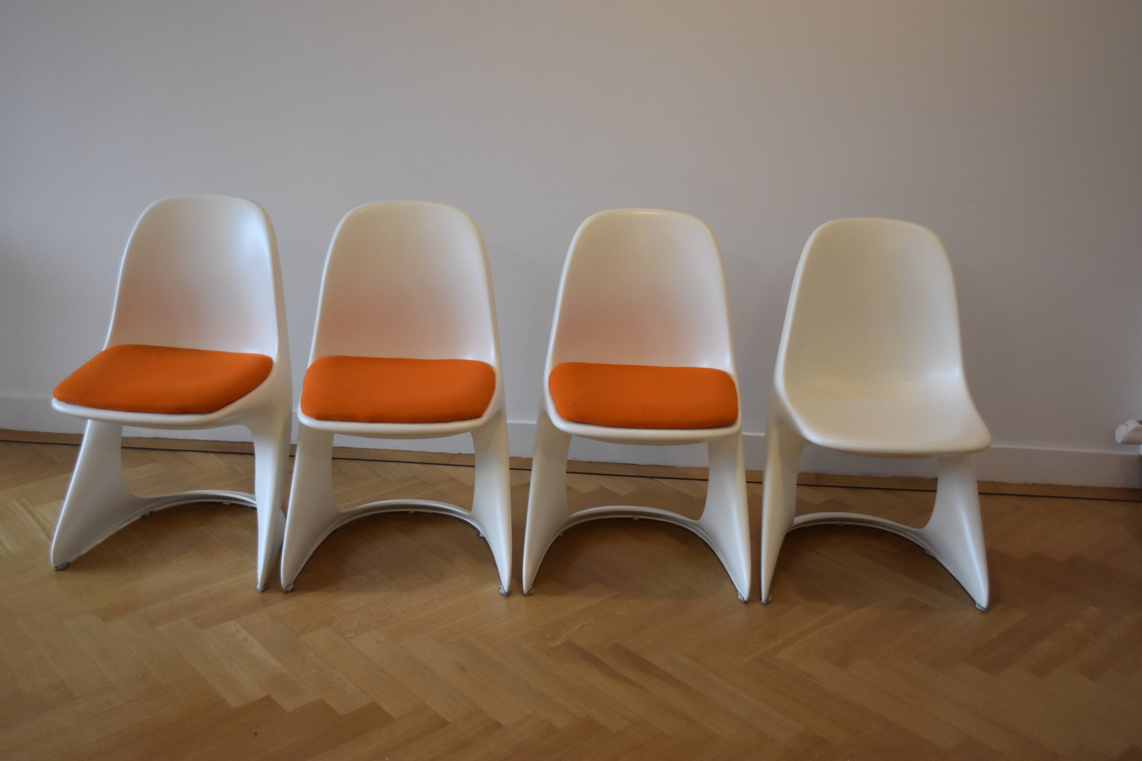 Casalino dinning table and 4 stackable chairs by Alexander Begge for Casala, 1970