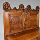 Banc coffre Gothique d'église en chêne sculpté, vers 1880
