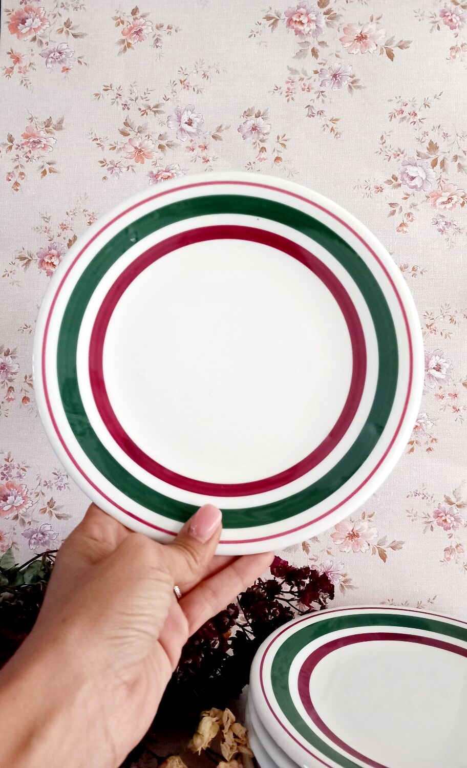 Dessert plates