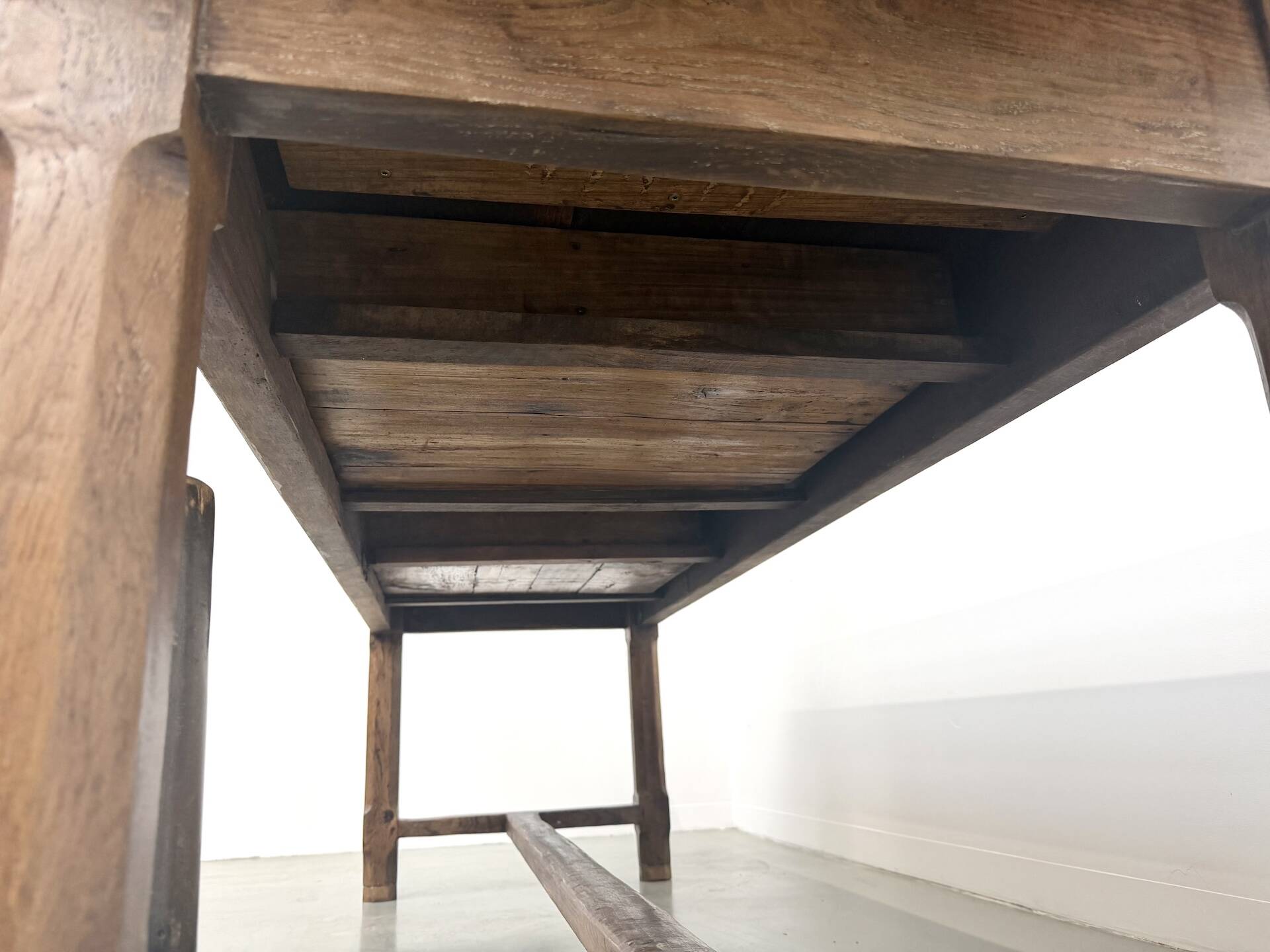 Authentic French farmhouse table from 1890 in solid oak with two drawers.