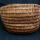Old wicker gondola basket