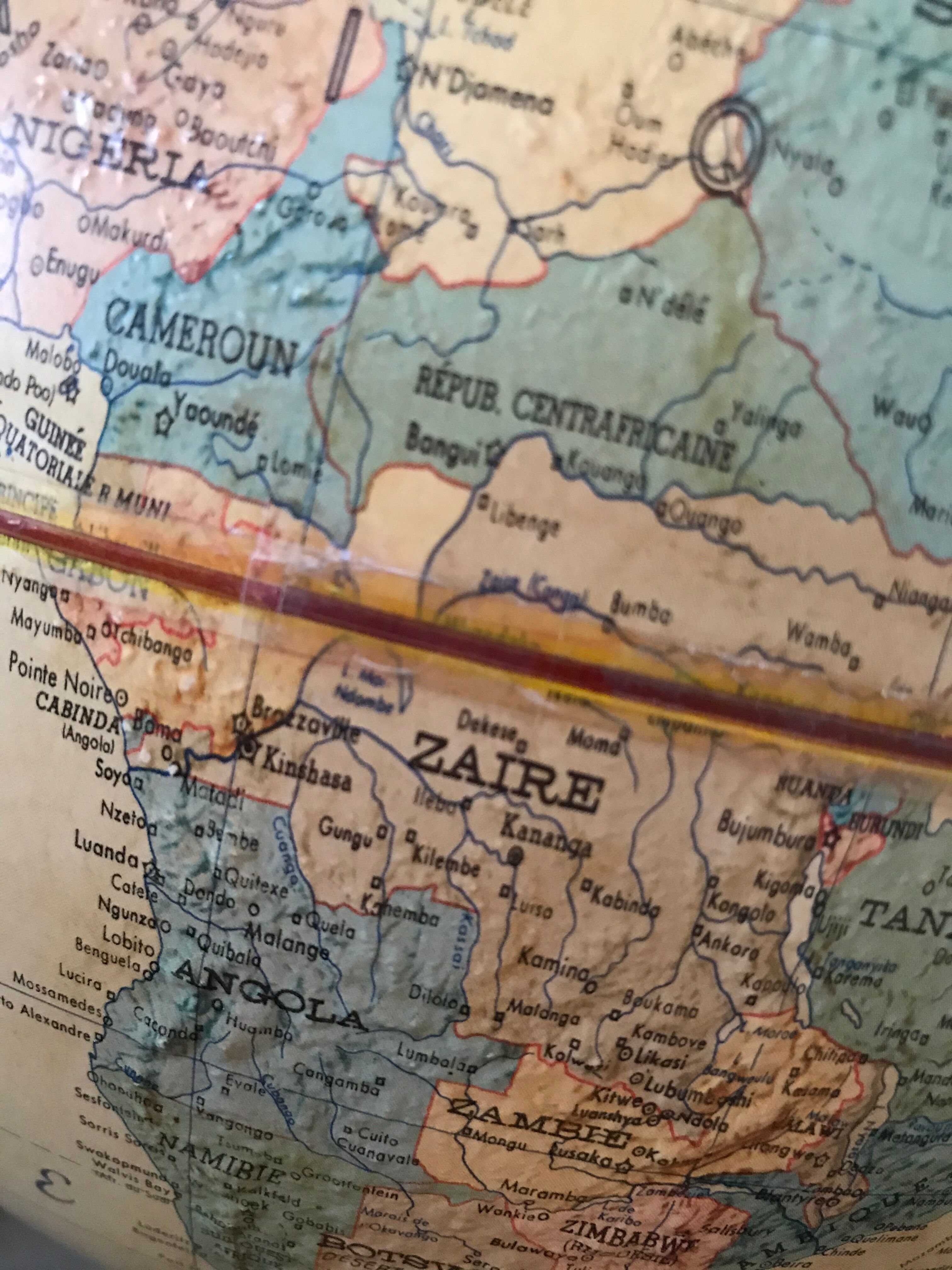 Bright globe, 70s