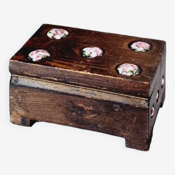 Wooden box and inlaid enamels