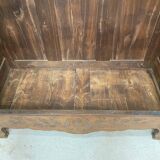 Armoire à linge ancienne noyer mouluré et sculpté XVIIIème siècle travail ancien parisien rustique