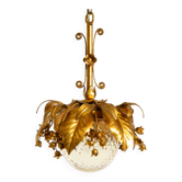 Lampe suspendue en métal plaqué or des années 1970 avec une sphère en verre par Hans Kögl