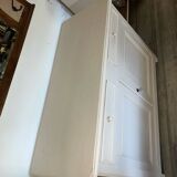 Buffet en sapin peint crème