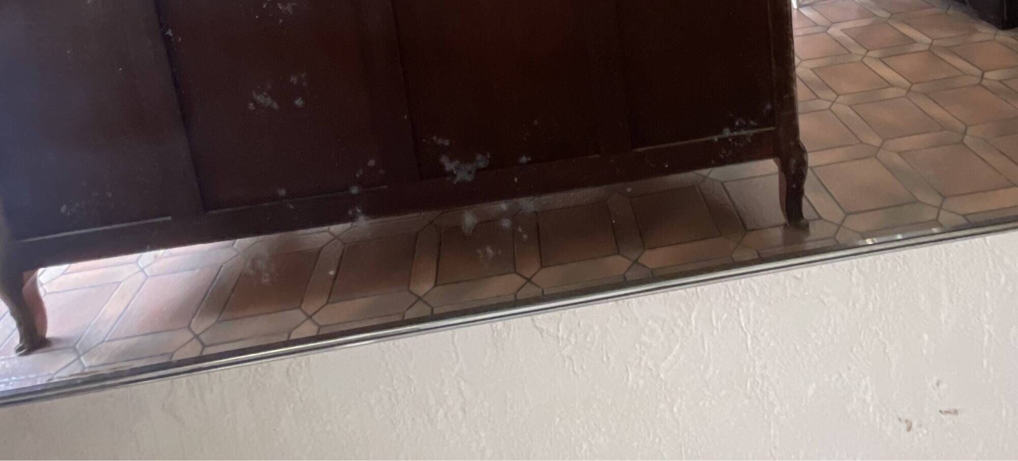 Wall mirror