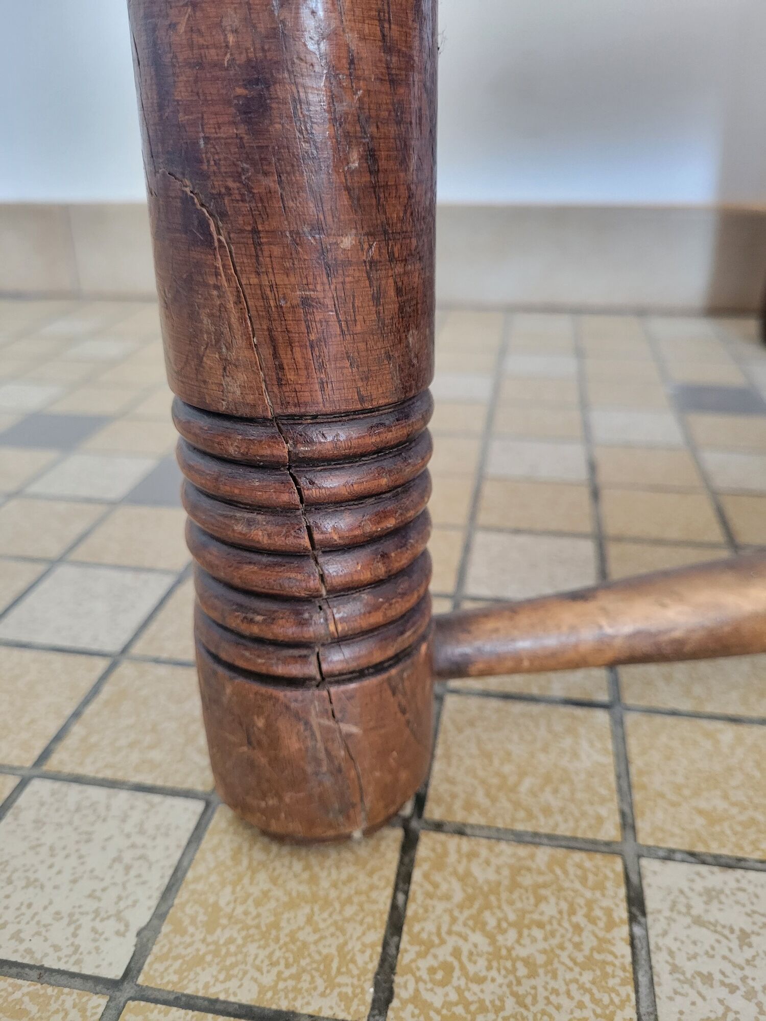 Duo de chaises de cheminée en bois et paille