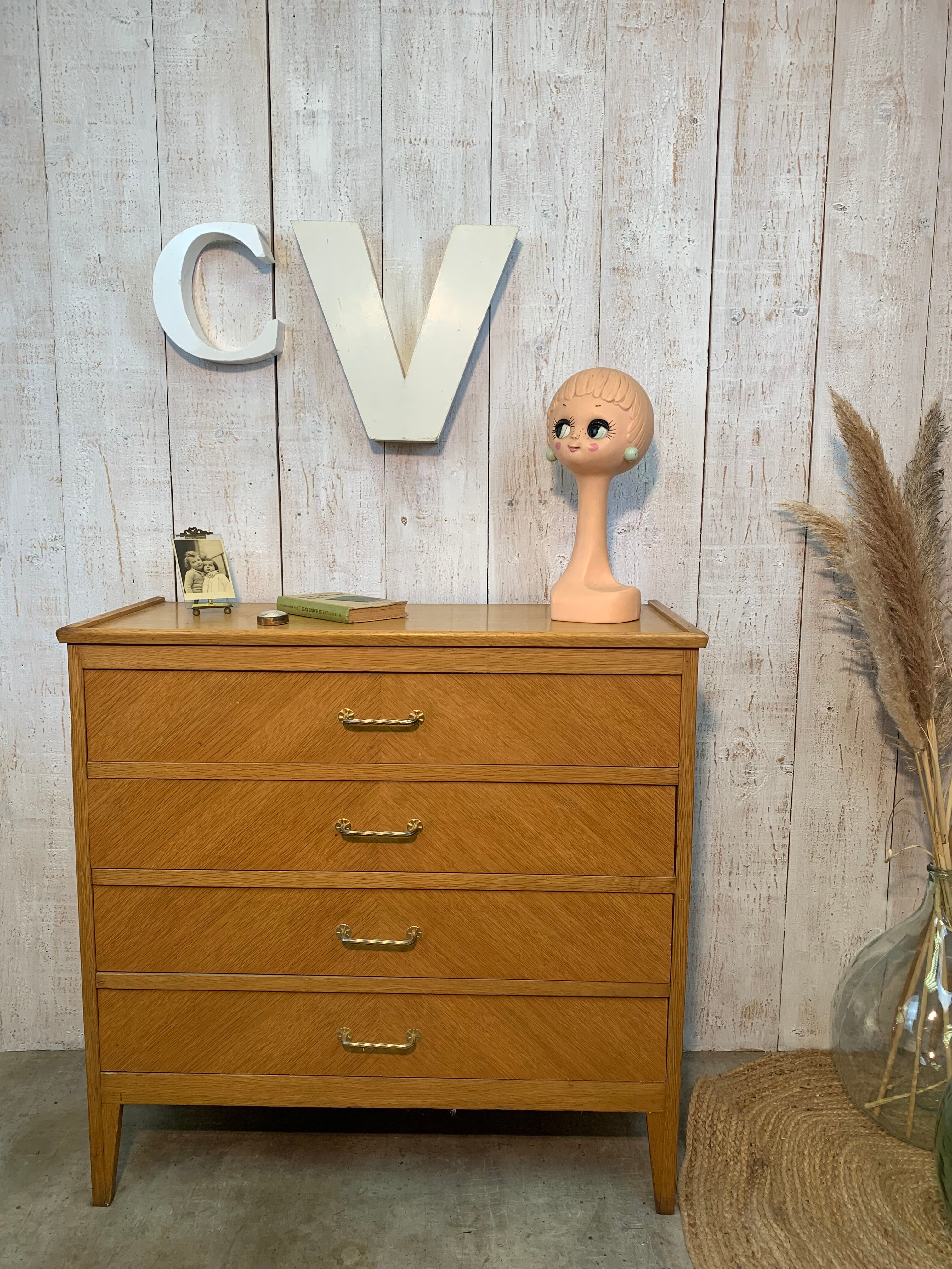 Vintage chest of drawers