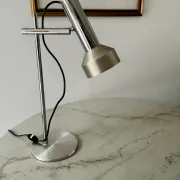 Very nice vintage 1970 articulated table lamp in good condition.
